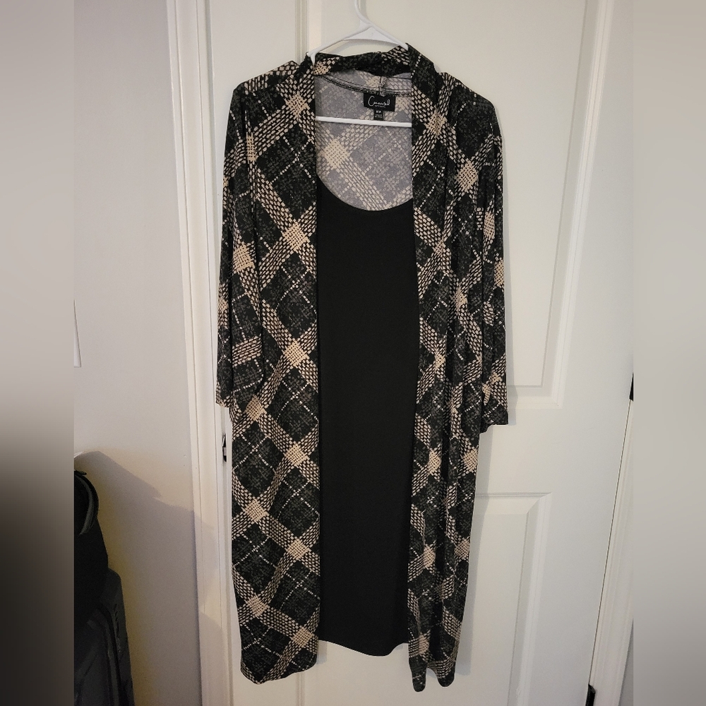 Caslon Black and Cream Checkered Duster